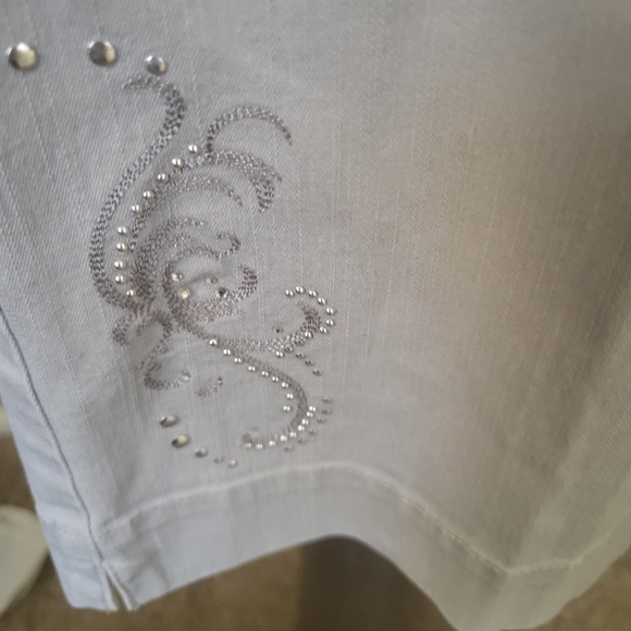 TanJay Women's Gray Ankle Pants - Picture 6 of 7